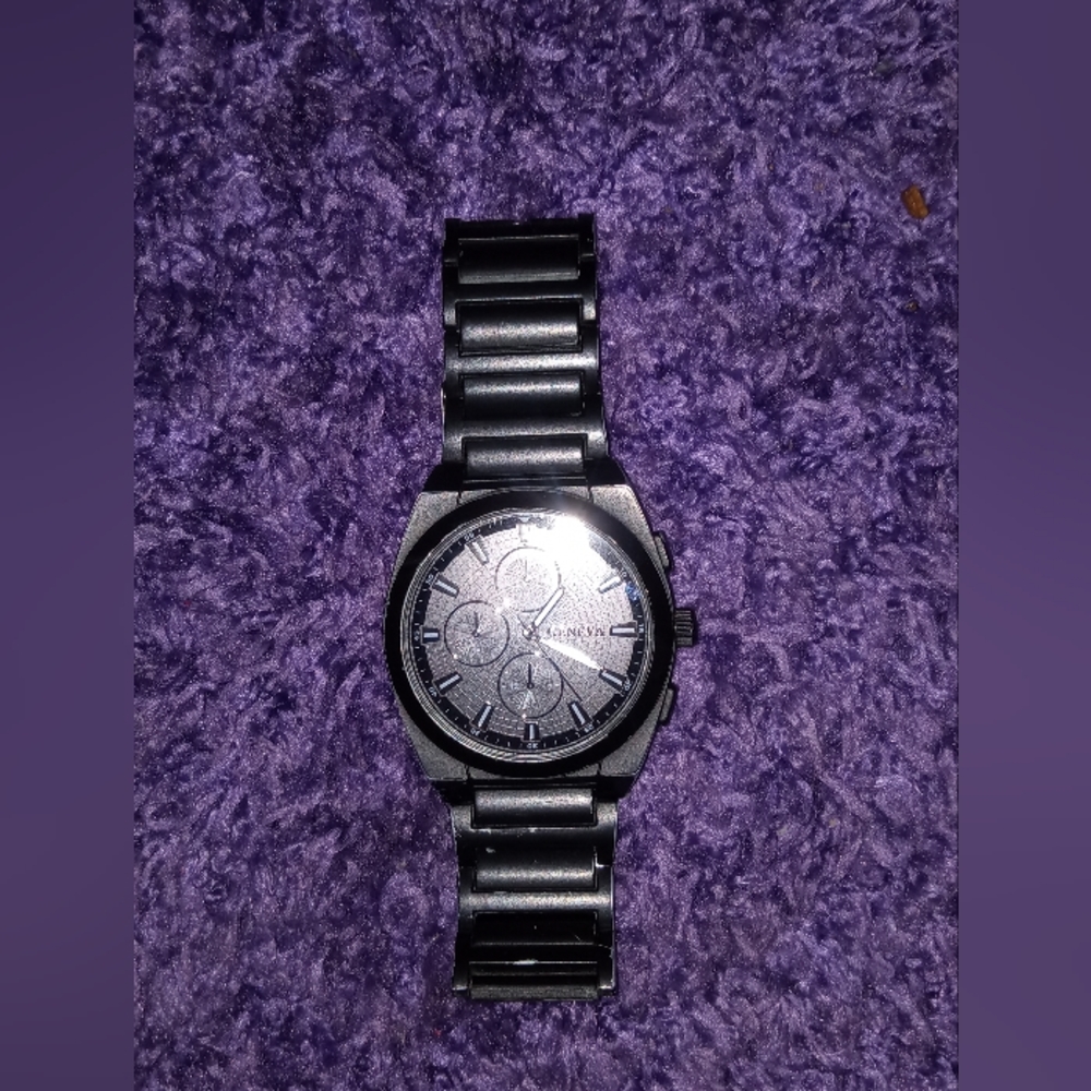 Watch (Geneva) Black